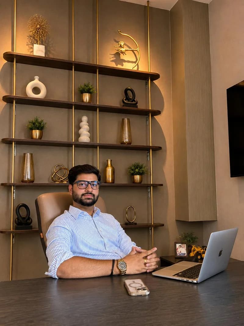 Lakshay Vats - Founder, Amulya Builders